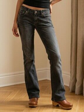 Almost Vintage Guess Low Rise Belmont Flare Boho Bootcut 2000s Jeans Size 29